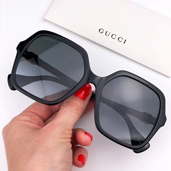 GUCCI GG1072S 001 Sunglasses Black Gray Gradient Square Women - Picture 1 of 10
